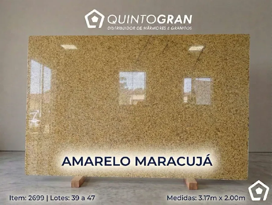 Chapa de Granito Amarelo Maracujá — foto real