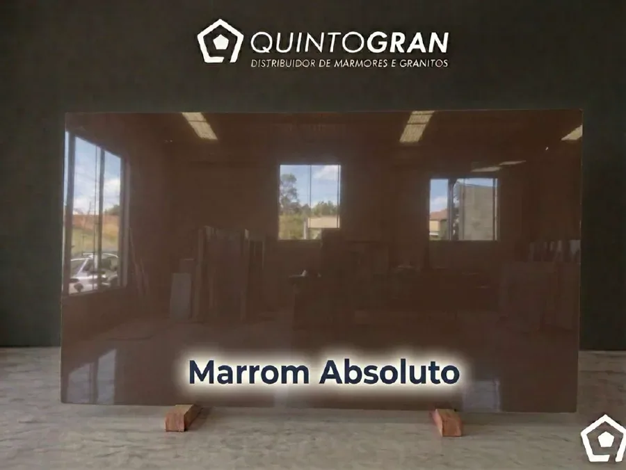 Chapa de Granito Marrom Absoluto — foto real