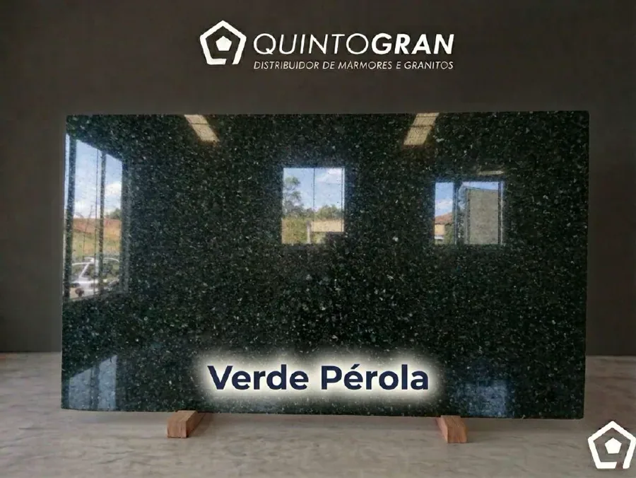Chapa de Granito Verde Pérola — foto real