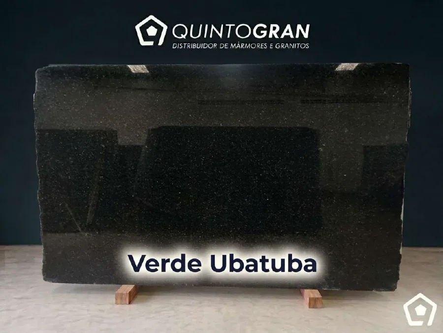 Chapa de Granito Verde Ubatuba — foto real