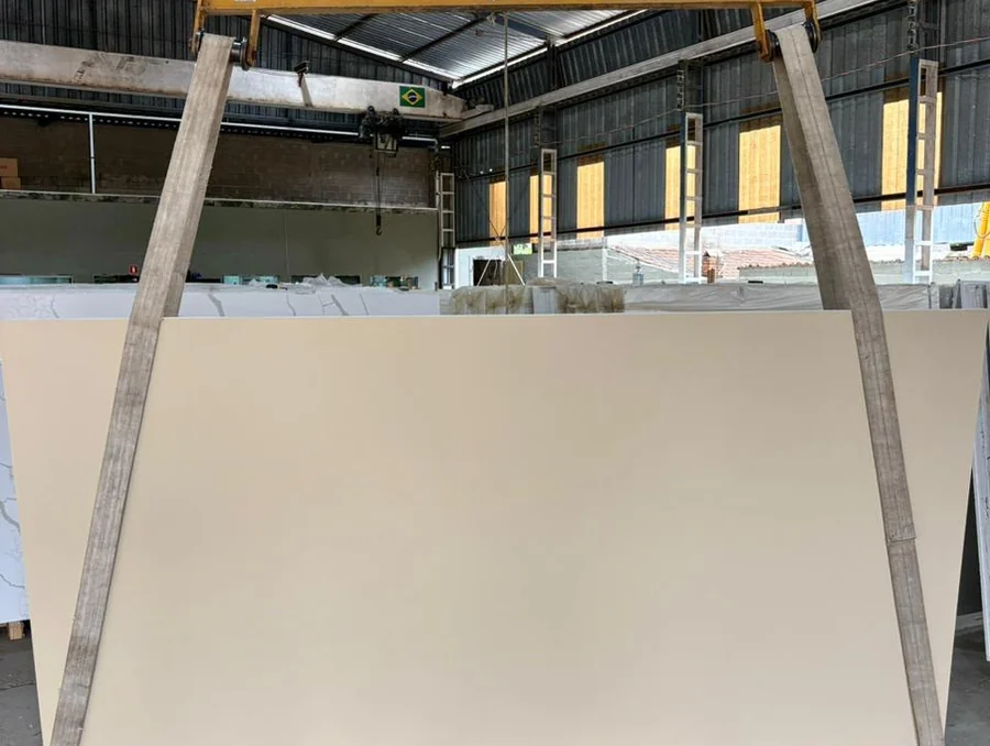 Chapa de Lâmina Ultra Compacta Pure Bege — foto real