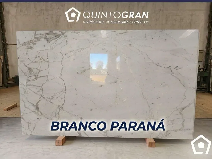 Chapa de Mármore Dolomítico Branco Paraná — foto real